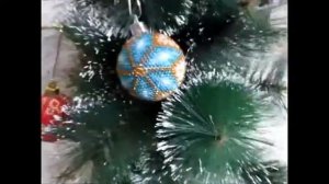 Новогодние шары из бисера. Украшаем елку