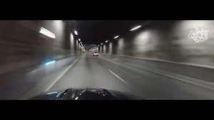 Mercedes Benz C63 AMG не знал про правила 240km/h по тунелю