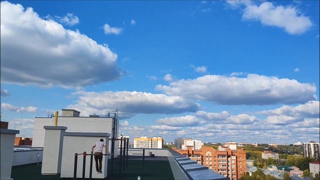 ЖК "На Комсомольском" в Томске | Эксплуатируемая крыша и потрясающие виды смотреть онлайн