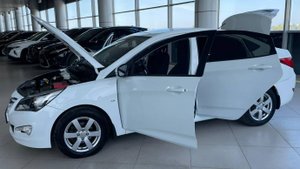 Hyundai Solaris I рестайлинг (2014—2017) 1.6 MT (123 л.с.) Elegance