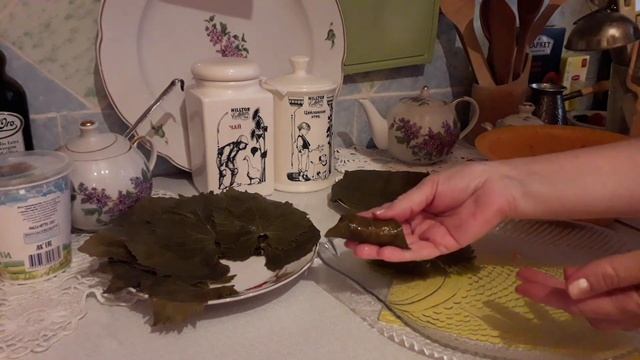 ВКУСНЕЙШАЯ ДОЛМА ИЗ ВИНОГРАДНЫХ И МАЛИНОВЫХ ЛИСТЬЕВ ! ПО КЛАССИЧЕСКОМУ РЕЦЕПТУ !