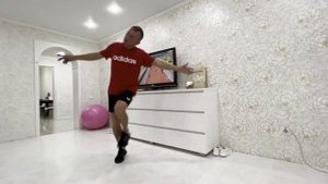 использована композиция группы МГК, https://shamuz.net/10919-mgk-noch-postuchitsya-v-okno