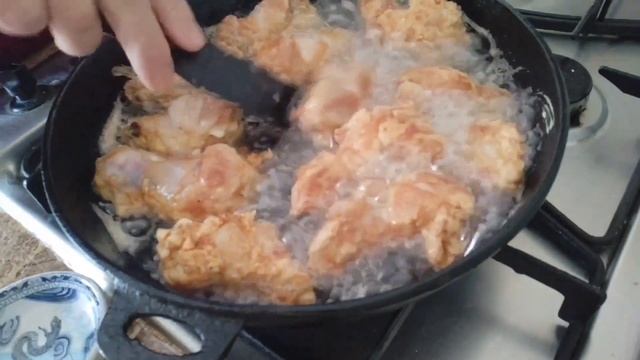 Жаренные, хрустящие куринные крылья! Хрустит просто супер!