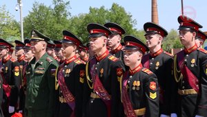 Последний звонок сегодня прозвучал для выпускников Суворовского училища