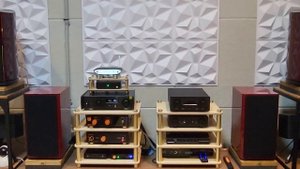 Rogers LS3/5A, PASS XP-12, TEAC AP-505 BTL "Learning The Blues"