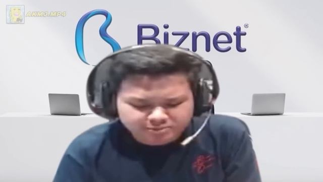 ALBERTT EXE | THE BABY ALIEN FT iGamie смотреть онлайн