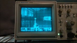 Doom on an Oscilloscope (Tektronix 2220)