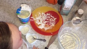 После школы. Габи готовит ужин. Видео с куклой реборн.