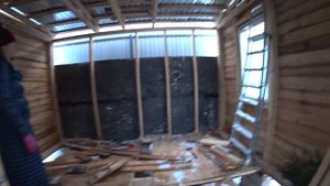 СТРОИМ дешево: РУБЕРОИД не для крыши, а на стену! Авантюрная СТРОЙКА в Подмосковье (декабрь 2021)