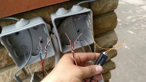 Монтаж видеонаблюдения Hiwatch в частном доме