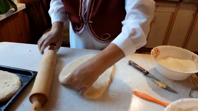 Мастер- класс ГурМАНИЯ по приготовлению немецкого пирога "Кухен" смотреть онлайн