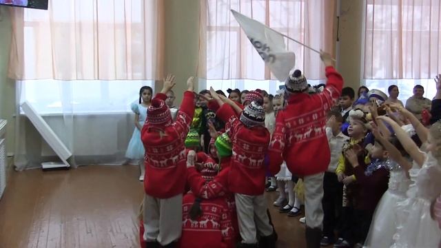 Щелкунчик елка смотреть онлайн