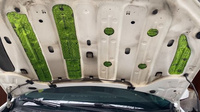 Шумоізоляція капоту Renault Laguna 3