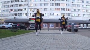 Пламенный Свет ☀️? БЛИЗНЕЦЫ ТАНЦУЮТ ШАФФЛ ИЗ ТИК ТОК Tuzelity Dance