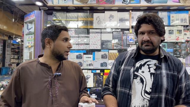 Original Or Fake Mic 🎤 | Saddar Camera Market @eatanddiscover смотреть онлайн