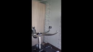 Ремонт компьютерного кресла - замена колёсиков. Как поменять и сколько стоит.