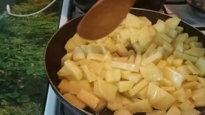 Как отварить замороженные грибы | сварить грибы из морозилке | мороженные грибы пожарить с картошко