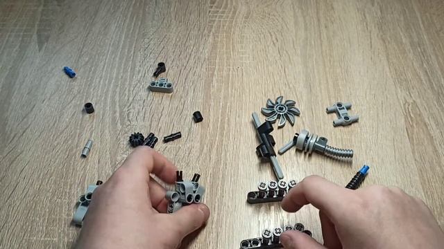 как сделать рабочий двигатель из лего техник смотреть онлайн