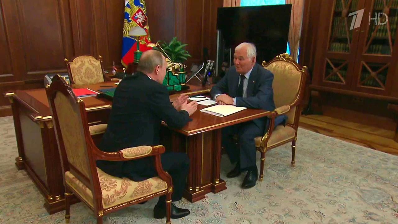 Президент встретился с Директором института неотложной детской хирургии и травматологии