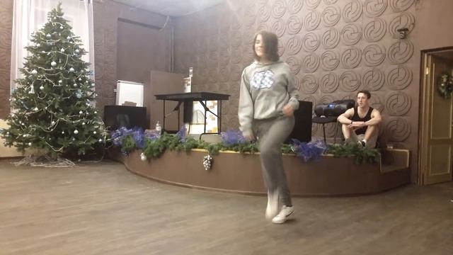 Beauty Yuksi Shuffle Dance смотреть онлайн
