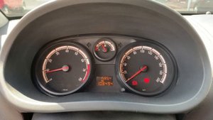 Экономично и компактно. Opel Corsa 2010 год. 1.0 Механика