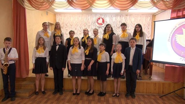 Утренний блюз- муз. И.Хрисаниди, сл.О.Назировой. Исп. ст.анс. "Голос" - ДШИ 11, г.Липецк