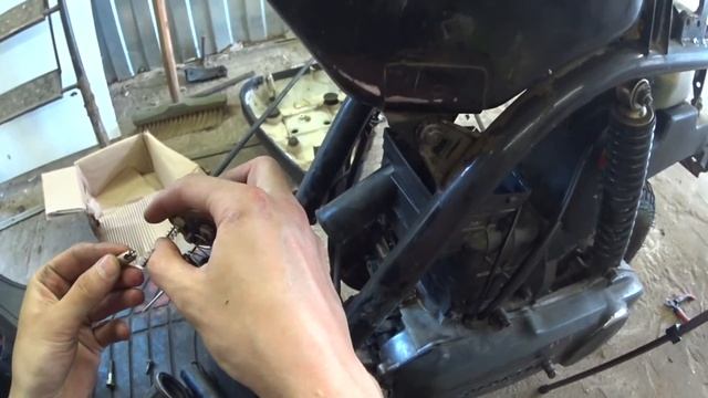 Т.О. скутера Suzuki, как почистить карбюратор Mikuni смотреть онлайн