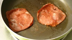 Бутерброд с жареной колбасой