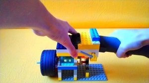 ВАКУУМНЫЙ двигатель из Лего