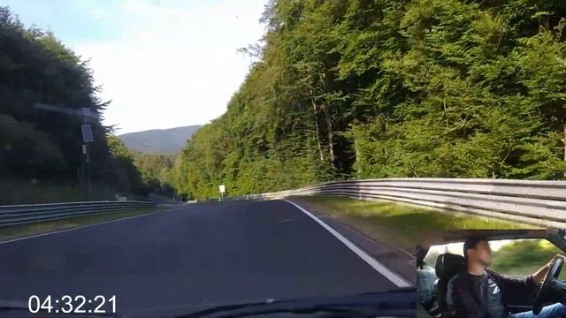 Восьмёрка на Нюрбургринге!!! смотреть онлайн