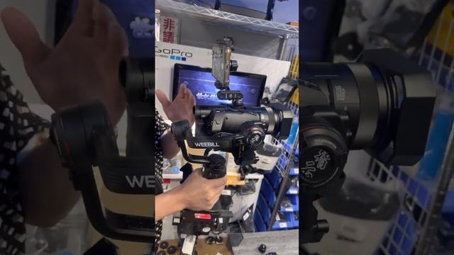 Sony AX700 錄影直播同步拍照又要移動這個方案提供給你 Weebill 3 收音同時補光 смотреть онлайн