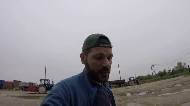 День 20 ый окучивал гряды к вечеру покрасил двигатель Т150 смотреть онлайн