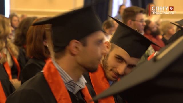 Новости СПбГУ: Вручение дипломов выпускникам направления «Лечебное дело»