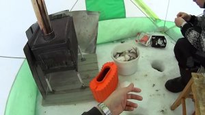 Отличная весенняя рыбалка на Севере. Крупная плотва и налим.