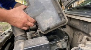 Как самому поменять воздушный фильтр в машине