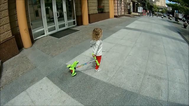 Первый самокат Василисы first scooter смотреть онлайн