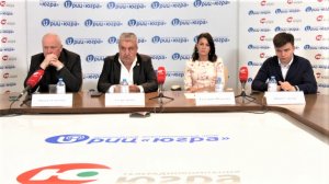 Крупным планом. День России