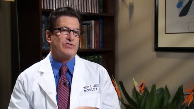 HairMax LaserComb Review: Dr. Matt Leavitt, Hair Loss Expert смотреть онлайн