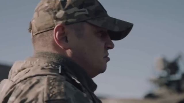 Настоящий боевой командир !!!!