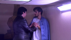 Дом-2: Ты глухая или тупая?