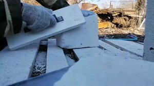 Оформляем сад остатками газобетона