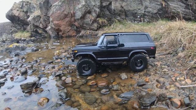 Which one would you have? #rccrawler Axial Rc4wd Traxxas k10
