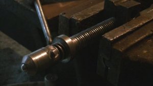 Винтовой замок с трещеткой