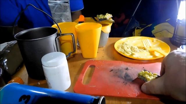 Ночевка в лесу, курочка на решетке (часть 2)