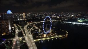 Сингапур, г. Сингапур. Вид с крыши знаменитого отеля Marina Bay Sands.