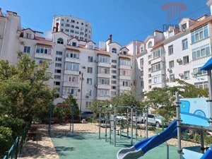 Комфортабельная квартира у моря на Античном.mp4