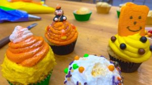 Nastya decorates cupcakes for Halloween.mp4