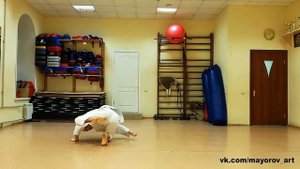 Как научиться делать кувырок назад в айкидо?