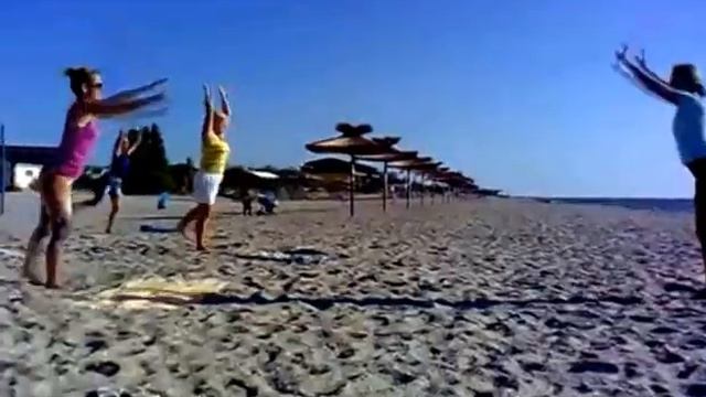 Зарядка на море. смотреть онлайн