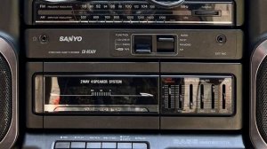 SANYO M-9100 Boombox Vintage Отлично работает со съемными динамиками,-Малайзия-1991-год